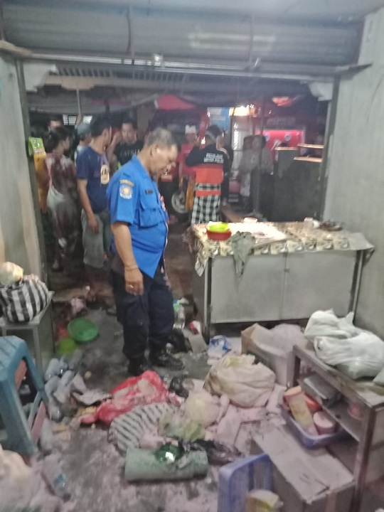 Malam Pengerupukan, Warung Nasi di Jembrana Terbakar