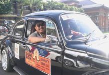 Touring Mobil Klasik, Cok Ace Kampanye Tertib Berlalu Lintas Touring Mobil Klasik, Cok Ace Kampanye Tertib Berlalu Lintas