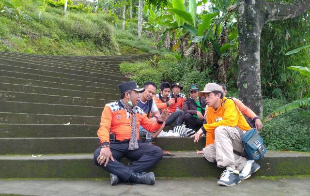 Berstatus Siaga, WNA  Nekat Mendaki Gunung Agung