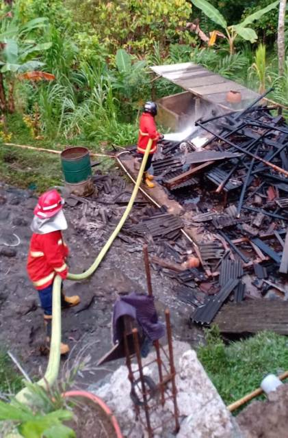 Lupa Matikan Kompor LPG, Dapur Di Jembrana Ludes Terbakar