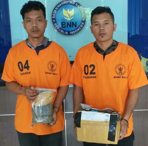 BNN Bali Tangkap Dua Kurir Ganja Jaringan Medan – Bali