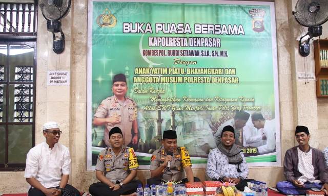 Buka Puasa Bersama Kapolresta Denpasar Santuni Anak Yatim