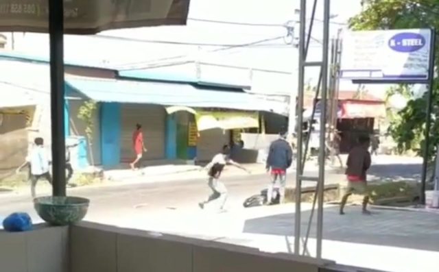 Sekelompok Pemuda Saling Serang di Tukad Balian