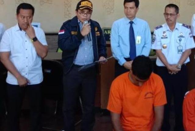 Kepala Bidang Penindakan dan Penyelidikan Kantor Wilayah DJBC Balli, NTB dan NTT saat ekspose kasus di Kantor Pengawasan dan Pelayanan Bea dan Cukai TMP Ngurah Rai, Rabu (19/6/2019)