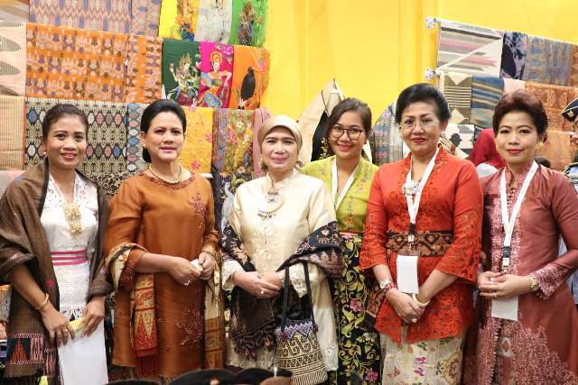 Dibuka Presiden Jokowi, Ny Putri Koster Hadiri Karya Kreatif Indonesia 2019