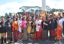 HUT Ke 74 RI, OPD Pemkab Tabanan Kenakan Pakaian Adat Nusantara