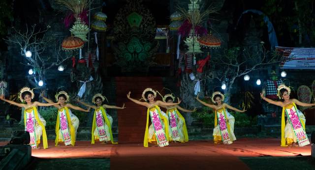 Penampilan Gong Kebyar Wanita Melaya dan Jembrana Hangatkan HUT Kota Negara