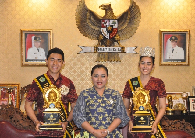 Bertemu Jegeg Bagus Duta Tabanan, Ini Pesan Bupati Eka