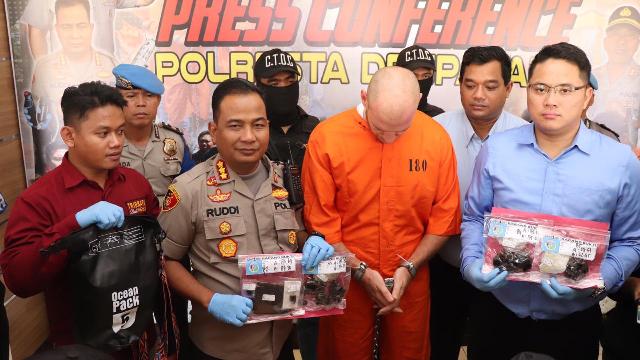 Edarkan Hashish, WN Rusia Ditangkap Polisi