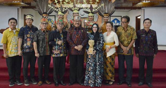 Wagub Cok Ace Terima Kunjungan Wakil Walikota Palangka Raya, Paparkan Pariwisata Bali