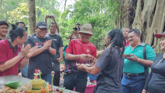 Setahun Bhakti Ring Pertiwi, Sucikan Air Serukan Penanganan Sampah Berbasis Desa