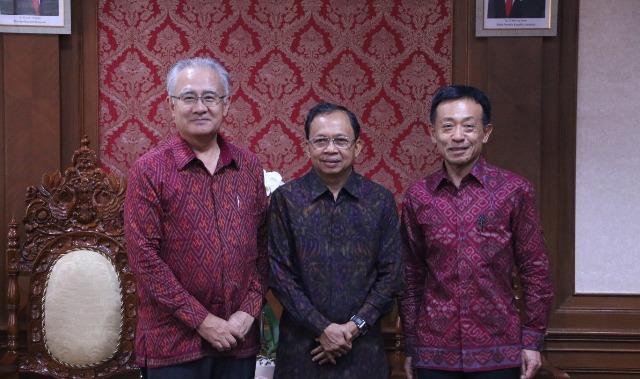 Gubernur Koster Ingin Bali Meniru Budaya Bersih Negeri Jepang
