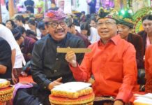 Buka Bulan Bahasa Bali, Gubernur Koster Ajak Generasi Muda Tidak Bosan Berbahasa Bali