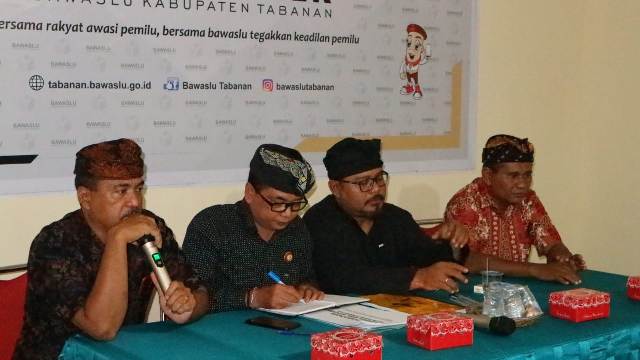 Rekrutmen Panwas Desa, Bawaslu Tabanan Gelar Rapat Persiapan Bersama Panwascam