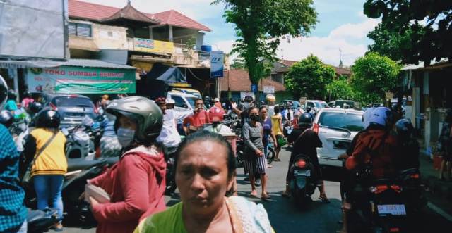 Ini Langkah Bupati Eka Antisipasi Membludaknya Pengunjung Pasar Tradisional di Tabanan