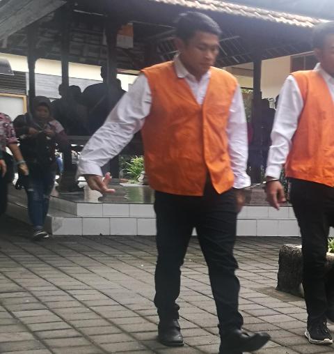 Sabu Antarkan Sidik Nikmati Penjara 7 Tahun