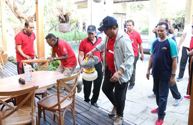 Pencegahan Covid-19, Wagub Bali Lakukan Sterilisasi di Sanur dan Nusa Dua