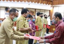 Gubernur Gelontorkan Rp 38,2 M Bantuan Pendidikan untuk Siswa/Mahasiswa Terdampak Covid-19