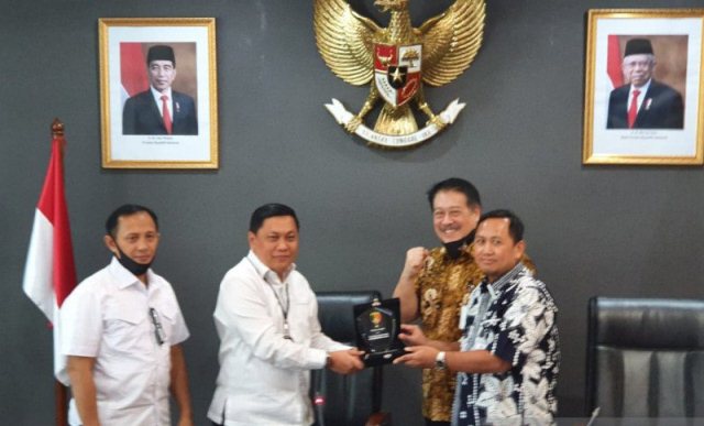 Gandeng Polri Kemenkop Awasi Usaha Berkedok Koperasi Simpan Pinjam