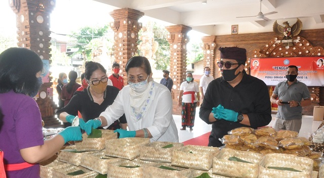 Wabup Sanjaya, Penggak PKK Membantu Meringankan Beban Masyarakat di Tengah Pandemi Corona