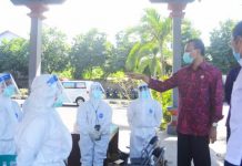 Sekda Dewa Indra Tinjau Pelaksanaan Rapid Test Massal di Pasar Galiran