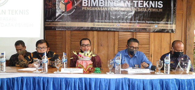 Dukung Kelancaran Proses Pemutakhiran Data Pemilih, Bawaslu Tabanan Gelar Bintek Panwascam