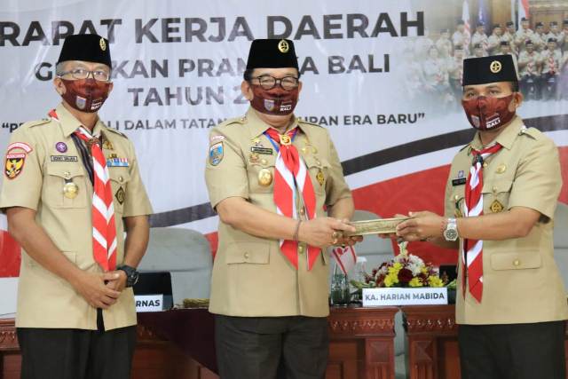 Wagub Cok Ace Ajak Gerakan Pramuka Lakukan Terobosan Agar Tetap Eksis dan Berkembang di Tengah Kemajuan Zaman