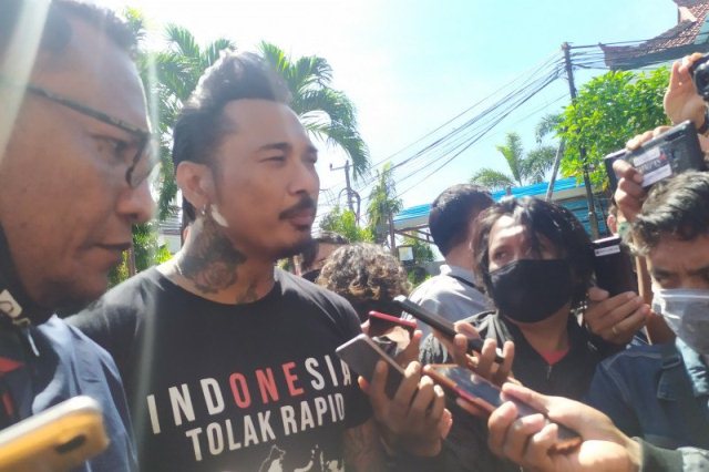 Jerinx SID Penuhi Panggilan Polda Bali