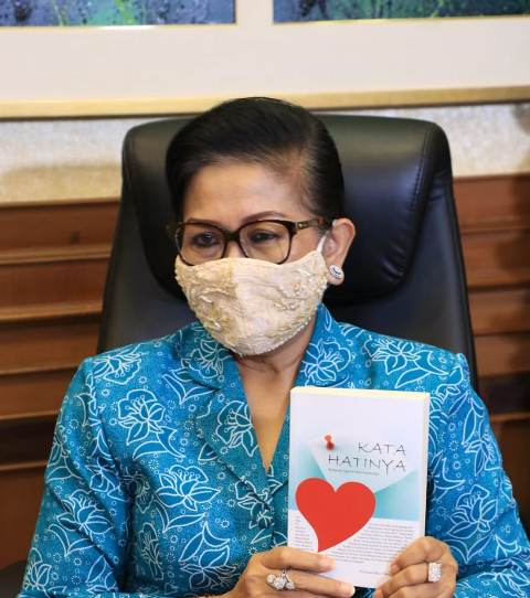 Gairahkan Budaya Literasi di PKK, Ny Putri Koster Launching Buku ‘Kata Hatinya’