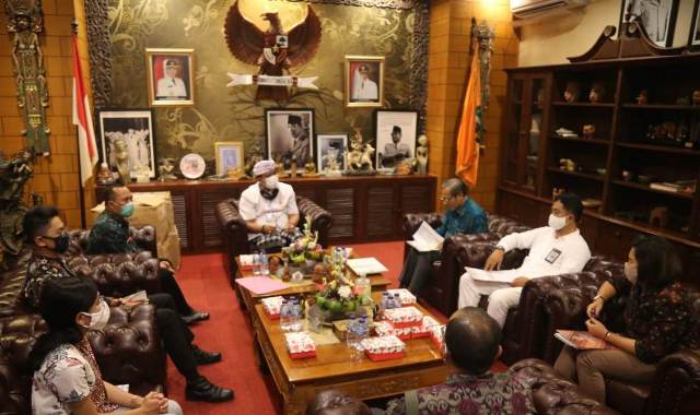 Wabup Sanjaya Entry Meeting dengan BPK RI Perwakilan Bali