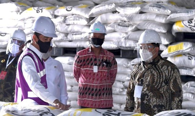 Masyarakat Bombana Sambut Gembira Peresmian Pabrik Gula oleh Presiden Jokowi