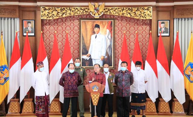 Bali Wajibkan Uji Swab bagi Pelaku Perjalanan Transportasi Udara