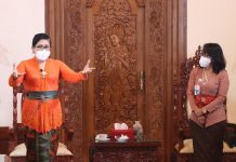 Ny Putri Koster Ajak Seniman Muda Asah Kemampuan dan Pengalaman