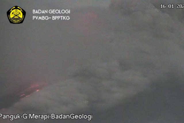 Gunung Merapi Luncurkan Awan Panas Guguran Sejauh 1.500 Meter