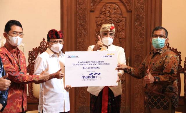 Gubernur Koster Apresiasi CSR Bank Mandiri Guna Dukung Desa Adat di Bali