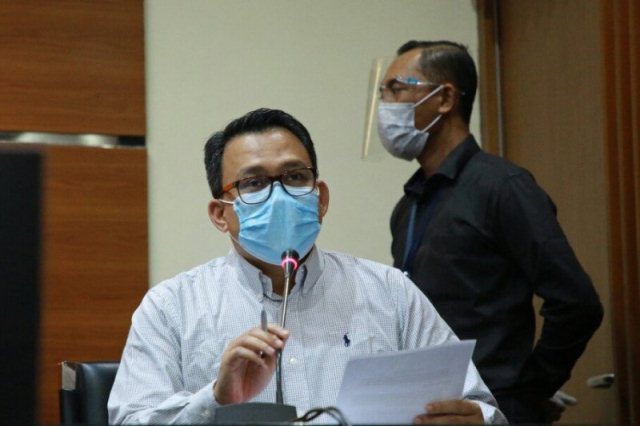 KPK Amankan Dokumen Kontrak Pengadaan Sembako dari Kantor PT ANM dan PT FMK