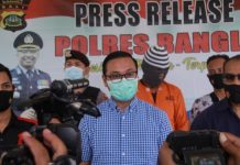 Polisi Bekuk Penjudi Sabung Ayam di Bangli