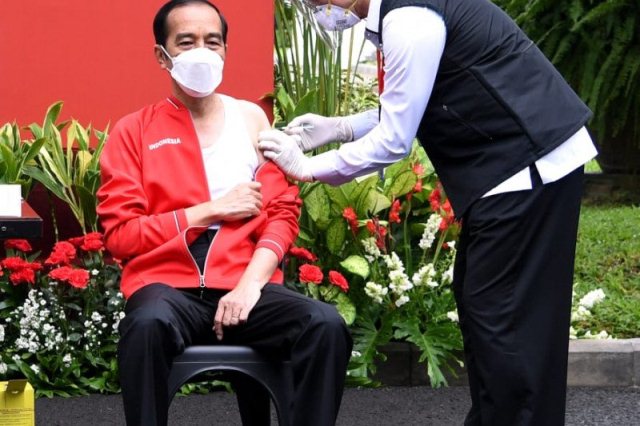 Presiden Jokowi Dapatkan Vaksinasi COVID-19 Kedua