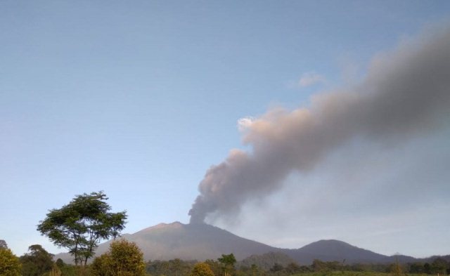 Jember Masih Aman dari Dampak Erupsi Gunung Raung