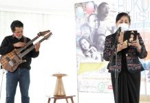 Putri Suastini Koster Ajak Seniman Bali Bangkit dan Terus Berkarya Putri Suastini Koster Ajak Seniman Bali Bangkit dan Terus Berkarya