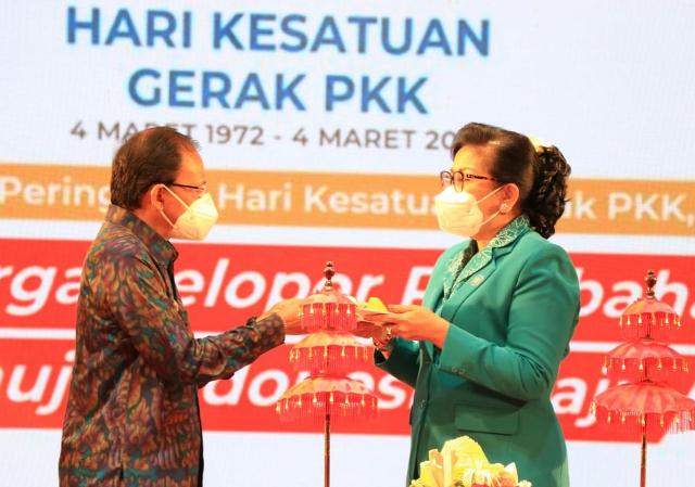 Gubernur Koster: PKK Punya Peran Penting Sukseskan Program Pemerintah