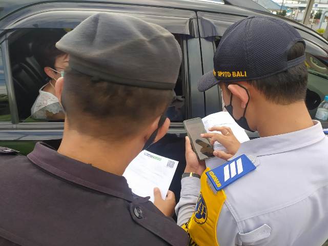 Pintu Masuk dan Lintasan Utama Masuk Bali Disekat Berlapis