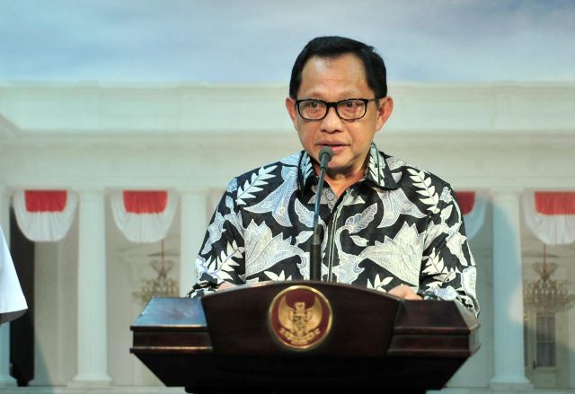 Mendagri Minta Pemda Segera Salurkan Program Perlindungan Sosial dan Stimulan Ekonomi