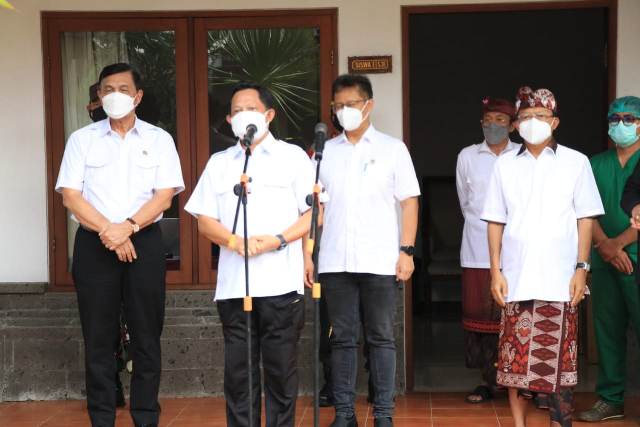 Gubernur Bali Dampingi Menko Marves, Mendagri, Menkes Tinjau Vaksinasi dan Tempat Isoter