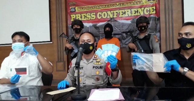 Beli HP Bayarnya Pakai Upal, Pria asal Banyuwangi Ditangkap Polisi