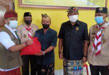 Kwarda Bali Serahkan Bantuan Ke Kwarcab Klungkung