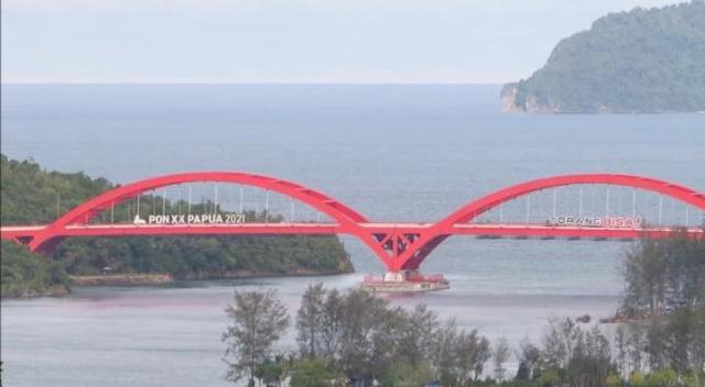 Jembatan Merah Youtefa Ikon Kota Jayapura, Dikagumi Peserta PON XX Papua