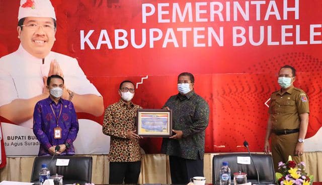 Pemkab Buleleng Terima Penghargaan Atas Raihan WTP 7 Kali Beruntun