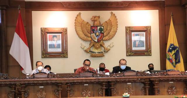 Sidang Paripurna RAPBD 2022, Gubernur Koster: Proyeksi Pendapatan Daerah Telah Dihitung Secara Cermat