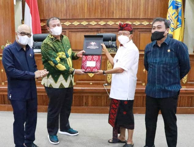 Bertemu Badan Anggaran DPR RI, Gubernur Koster Perjuangkan Keadilan Fiskal untuk Bali